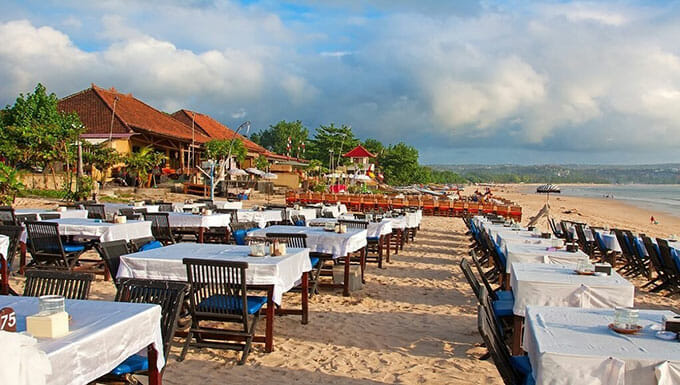 20 Destinasi Wisata Kuliner di Indonesia
