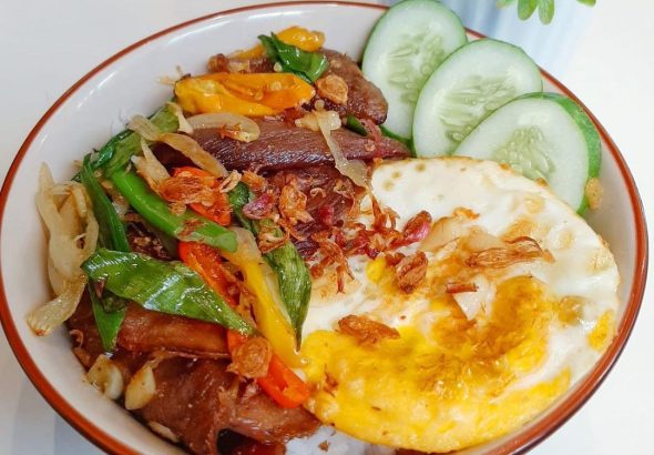 5-nasi-lidah-empuk-dan-berbumbu-favorit-di-jakarta
